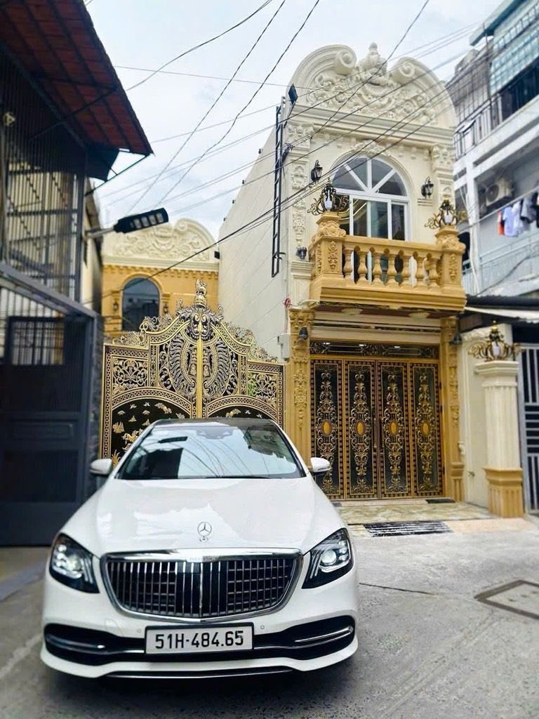 Biệt thự Tân Bình nở hậu, full nội thất xịn, giá nhỉnh 12 tỷ, sắm Tết sang chảnh