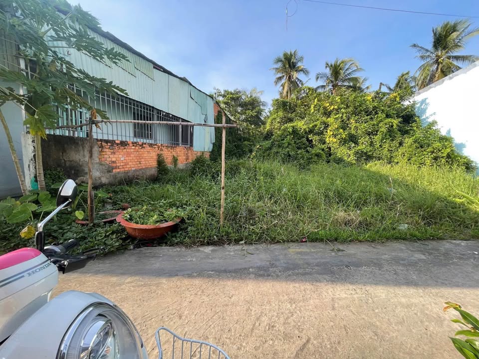 Bán đất thổ cư hẻm xe hơi đường Trần Quang Khải, Rạch Giá