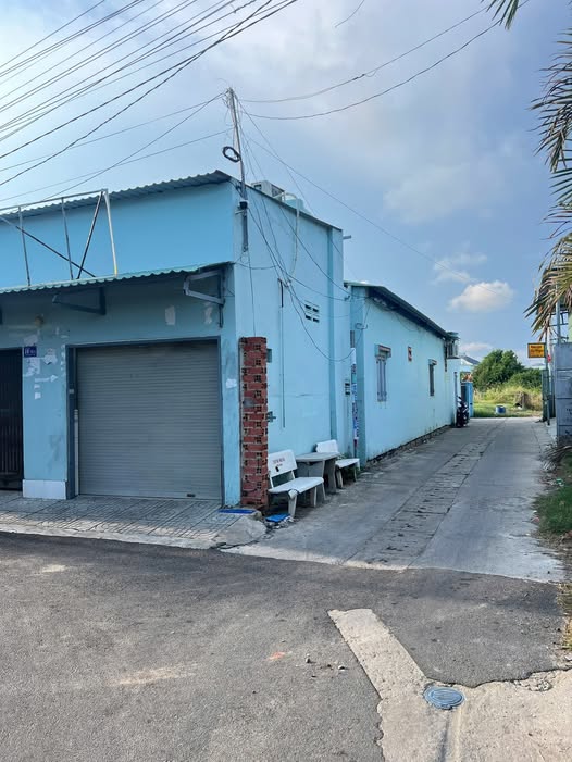 Bán đất góc 187m2 thổ cư, 3 mặt tiền đường, Phước Hưng, Long Hải