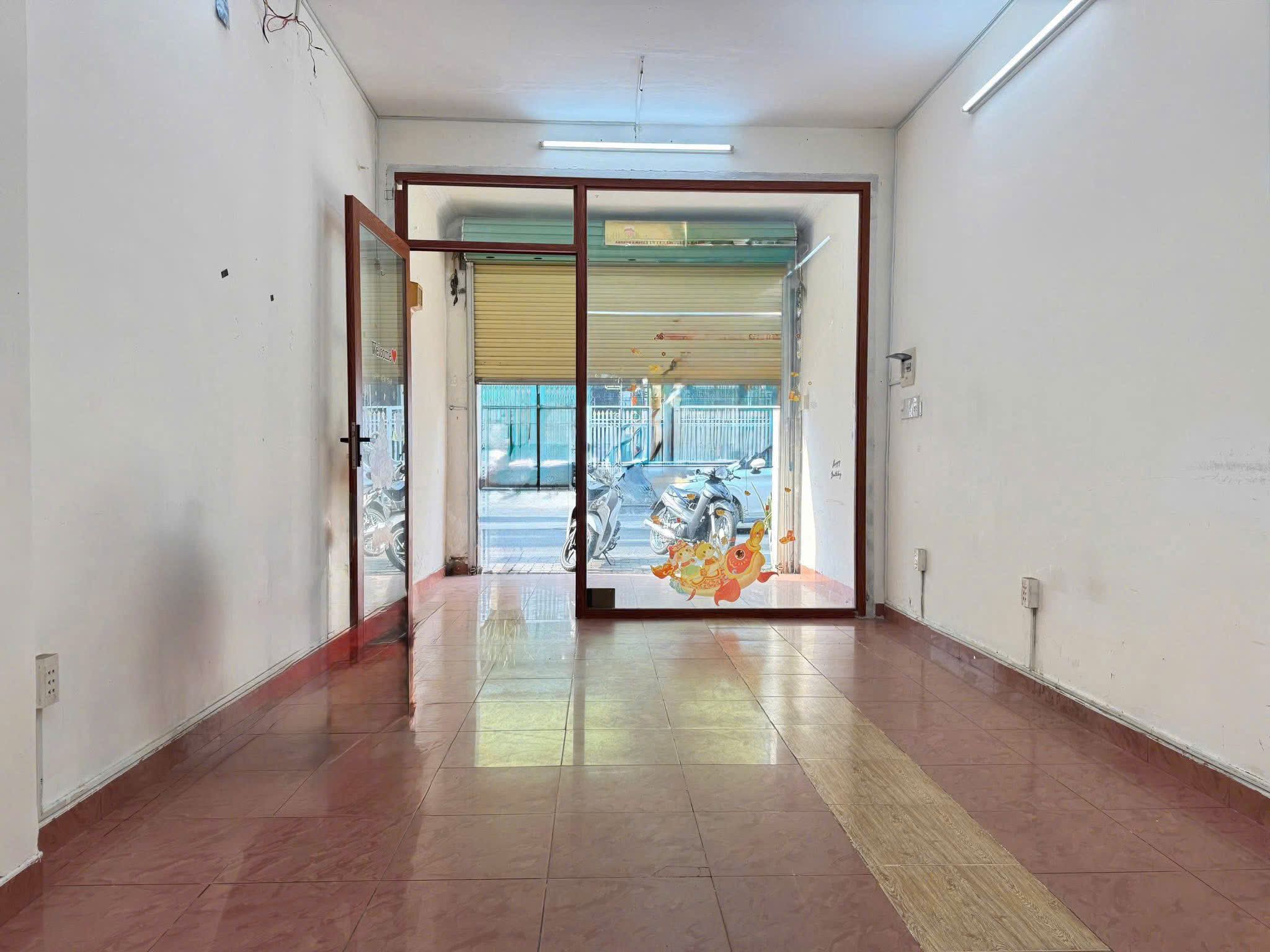 Mặt bằng xịn sò sát chợ Thủ Dầu Một, thuê ngay kẻo lỡ