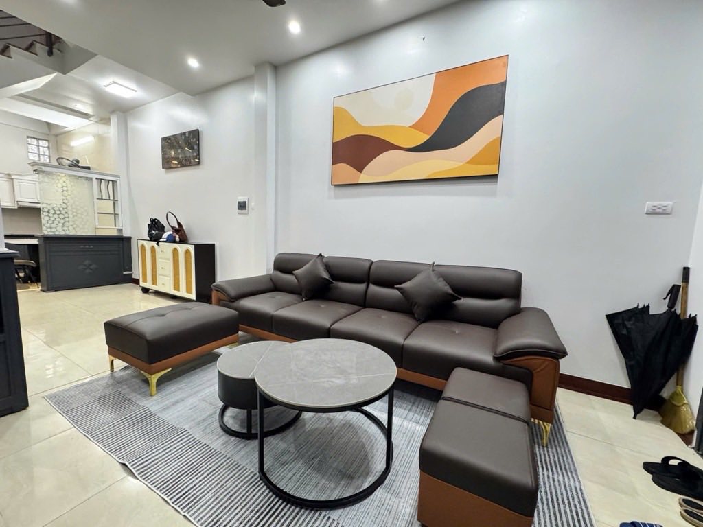 Nhà Long Biên 3 bước sang phố cổ, 45m² 5 tầng, 10 tỷ - gia đình hiện đại chốt ngay