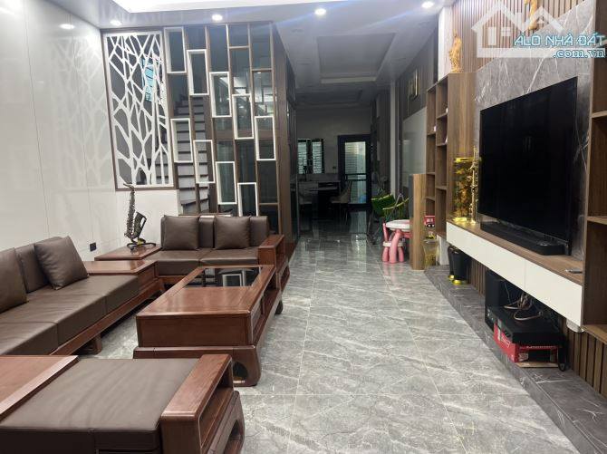 Bán nhà lô góc 2 mặt thoáng, 40m2, Hà Cầu, Hà Đông, 7 tỷ