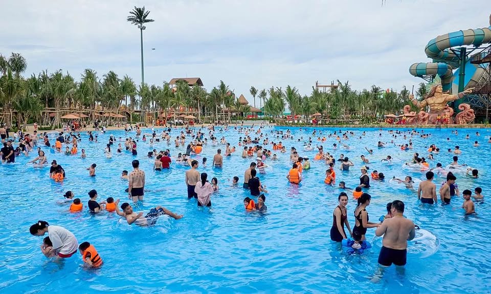 Chính chủ bán đất vị trí vàng đối diện Sun World Sầm Sơn, thu nhập 30 triệu/tháng