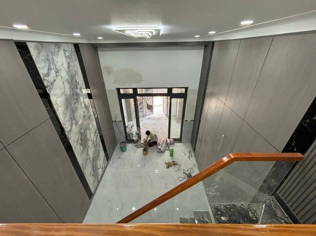 Nhà phố 2 tầng có diện tích 4m x 15m, với tổng diện tích là 60m2