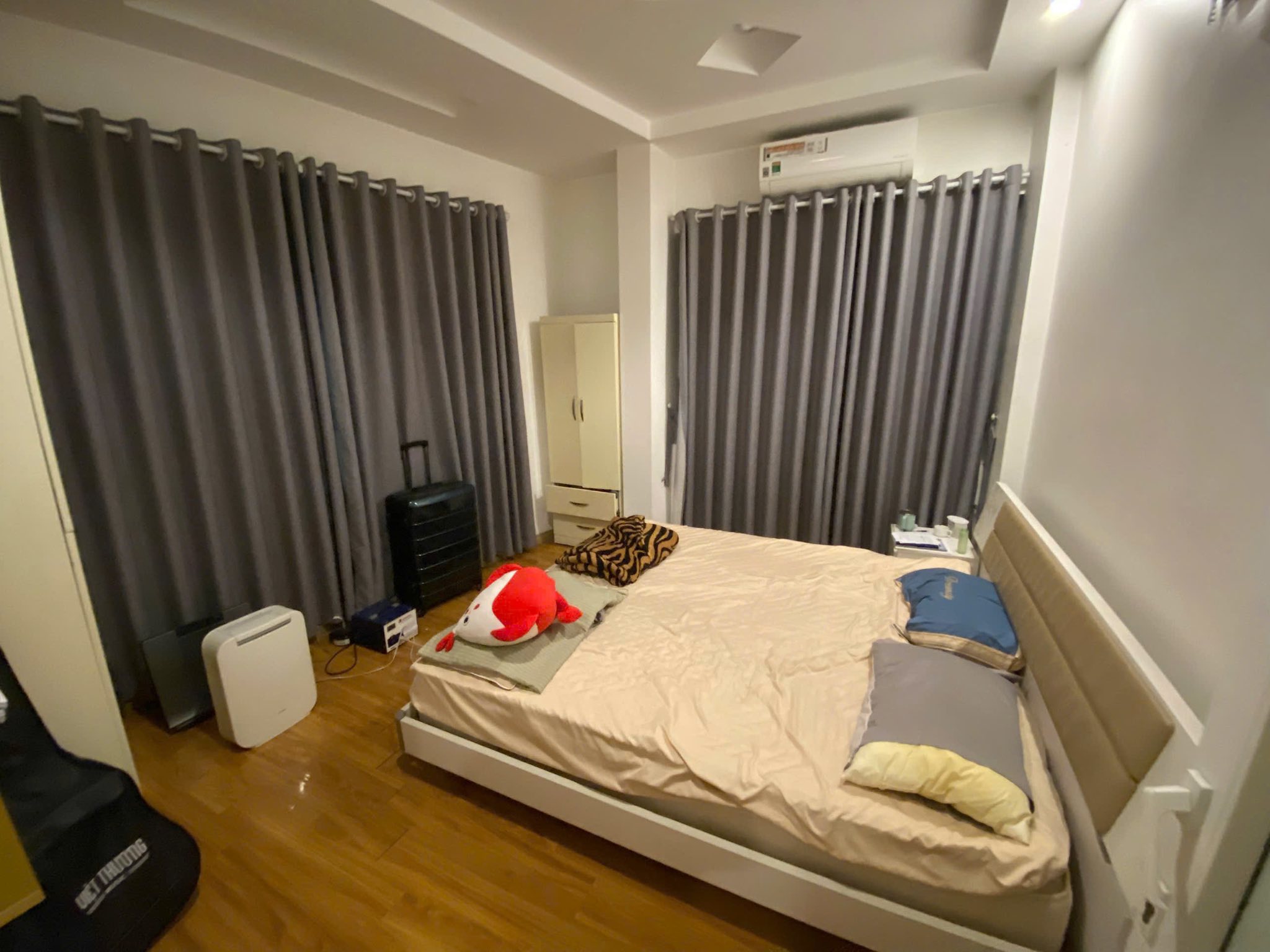 Phòng trọ xịn xò, 50m2, thang máy, full nội thất - Cầu Giấy