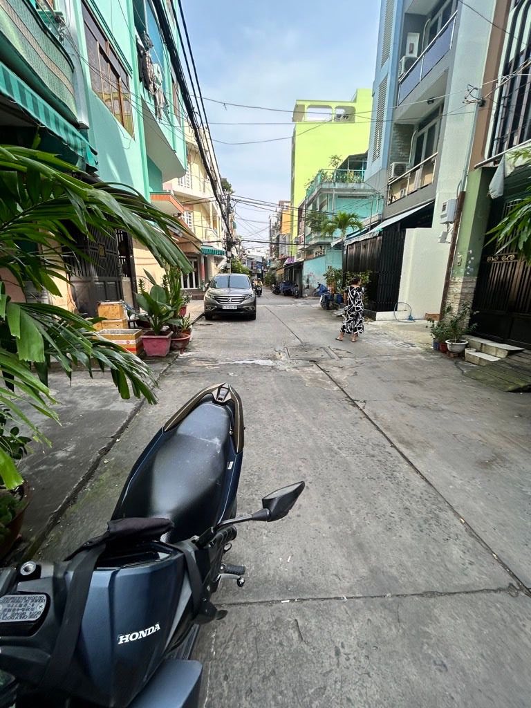 Nhà 2 mặt hẻm 10m Quận 11, 3 tầng đẹp lung linh