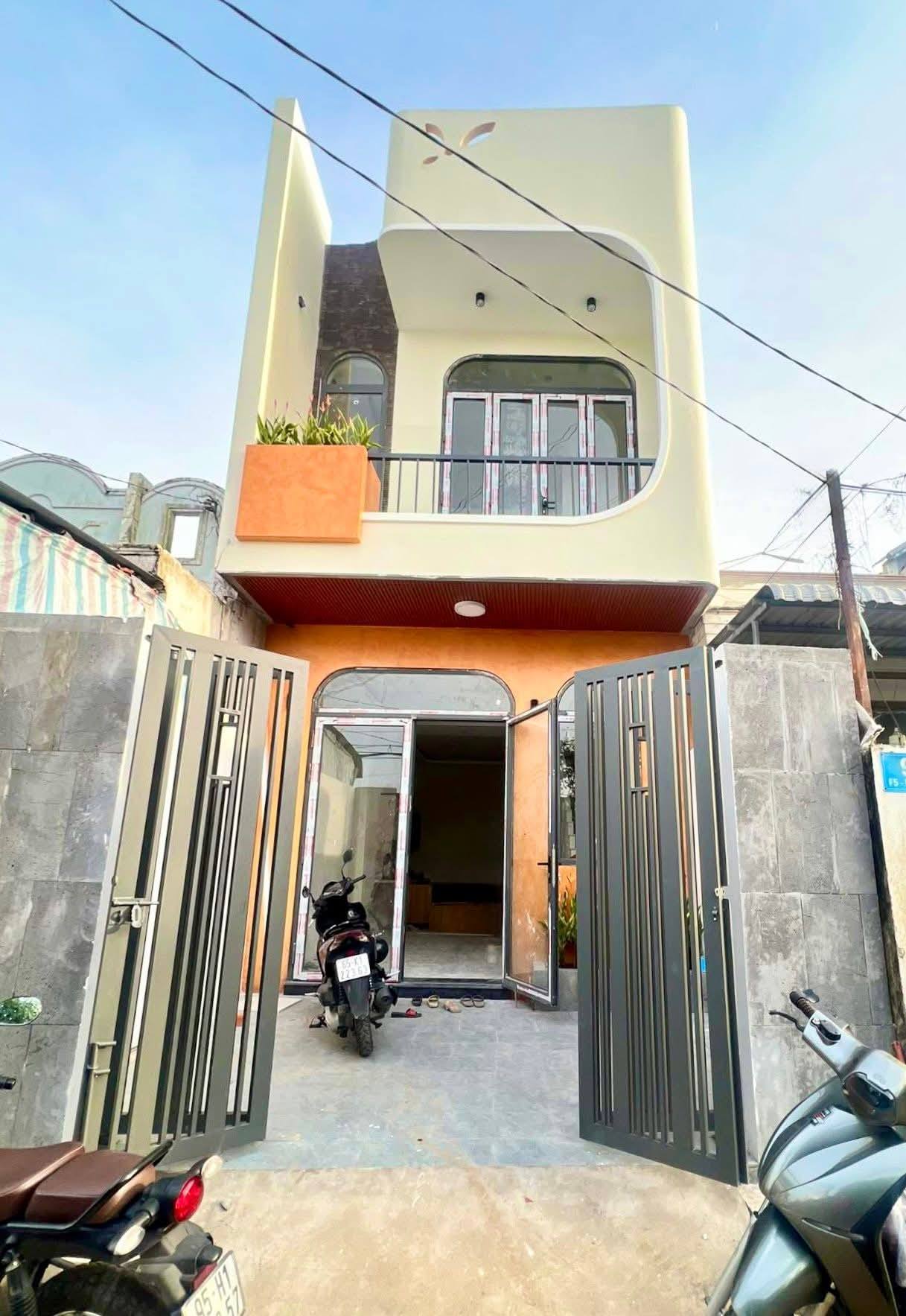 Chào đón bạn đến với tổ ấm mơ ước, một căn nhà xinh xắn đang chờ bạn hoàn thiện những dấu ấn cá nhân