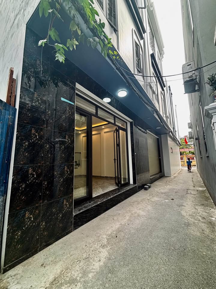 Nhà xây mới độc lập 3 tầng, 42m2, gần mặt đường, 2,68 tỷ tại Dương Kinh, Hải Phòng