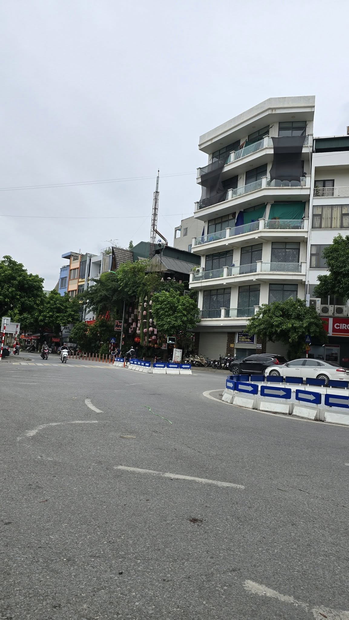 Đất vàng Hà Trì, sổ đỏ 61m2, mặt tiền 4,5m, giấy phép xây dựng 7 tầng, ô tô tránh