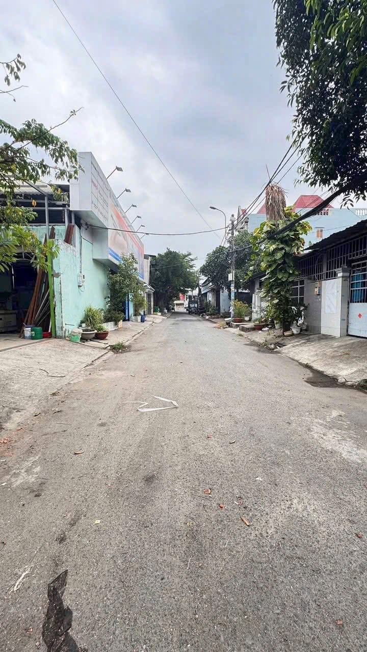 Đất vàng Hóc Môn 169m2 sổ hồng riêng, giá 8,5 tỷ thương lượng