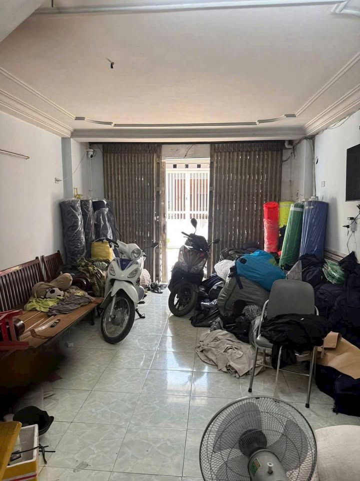 Nhà hẻm xe hơi 6m, 4x12m, 1 trệt 2 lầu, 4 ngủ, gần Aeon Bình Tân - 4.65 tỷ