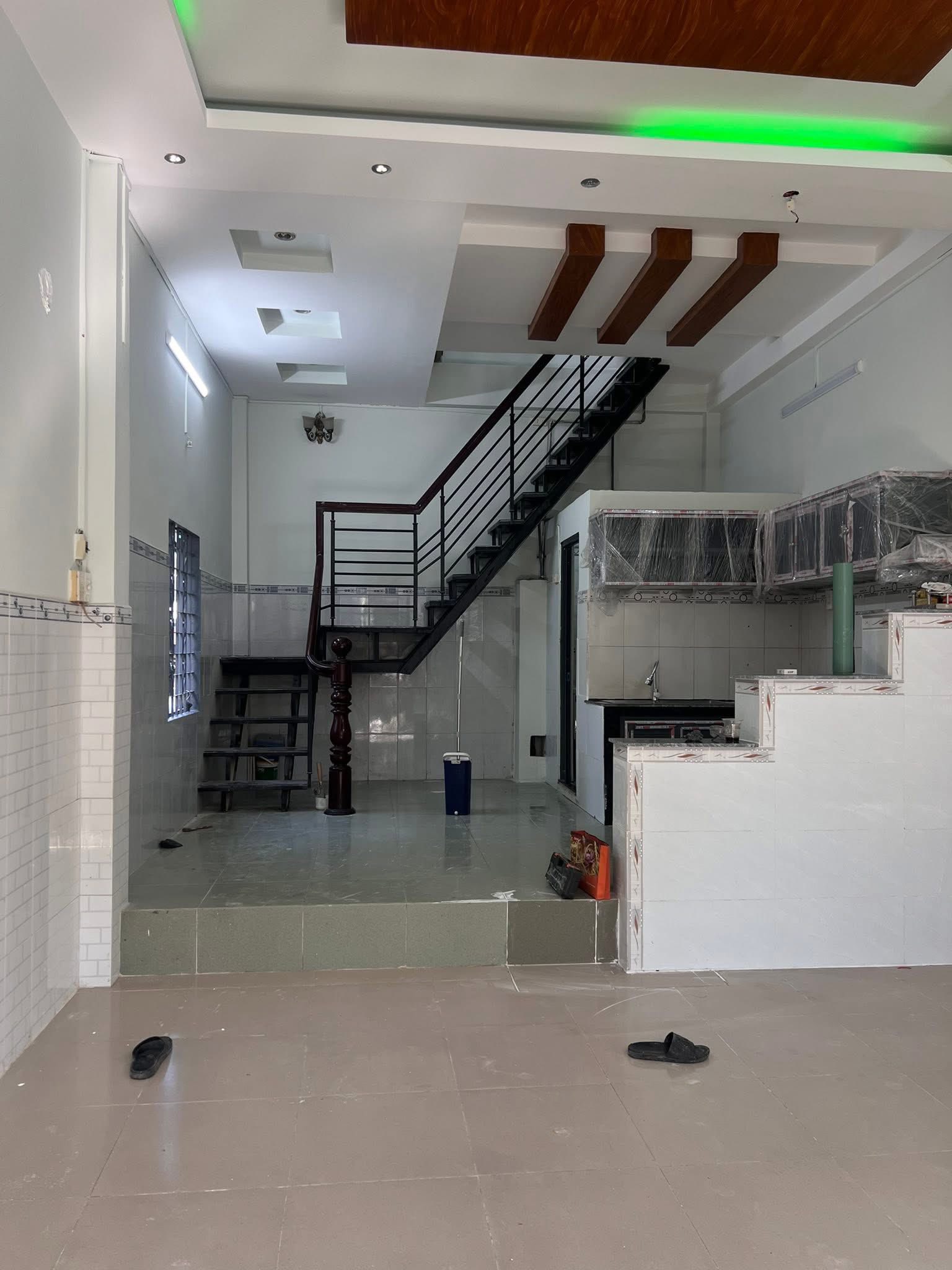 Nhà góc 2 mặt tiền Tam Hiệp 1 trệt 1 lầu, 46m2, giá tốt