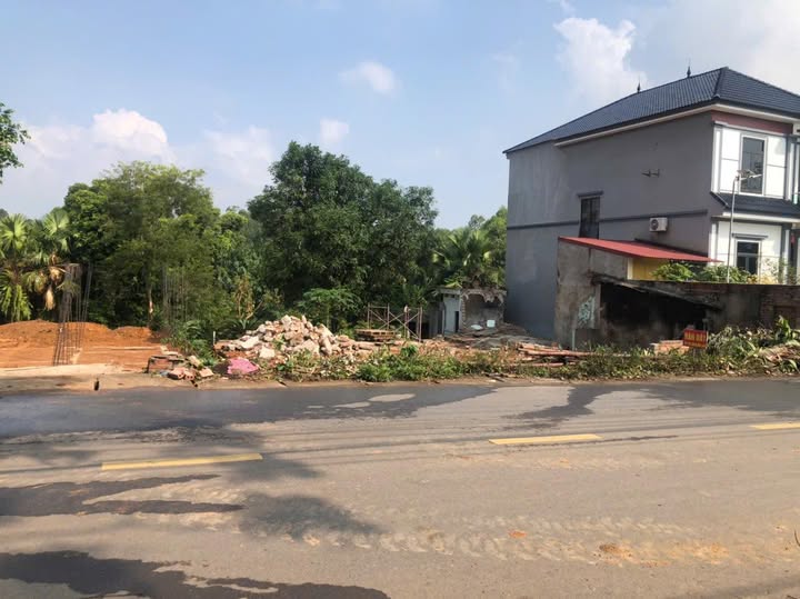 Chào mừng quý khách đến với cơ hội sở hữu một ô đất tuyệt vời tại thành phố Việt Trì, tỉnh Phú Thọ