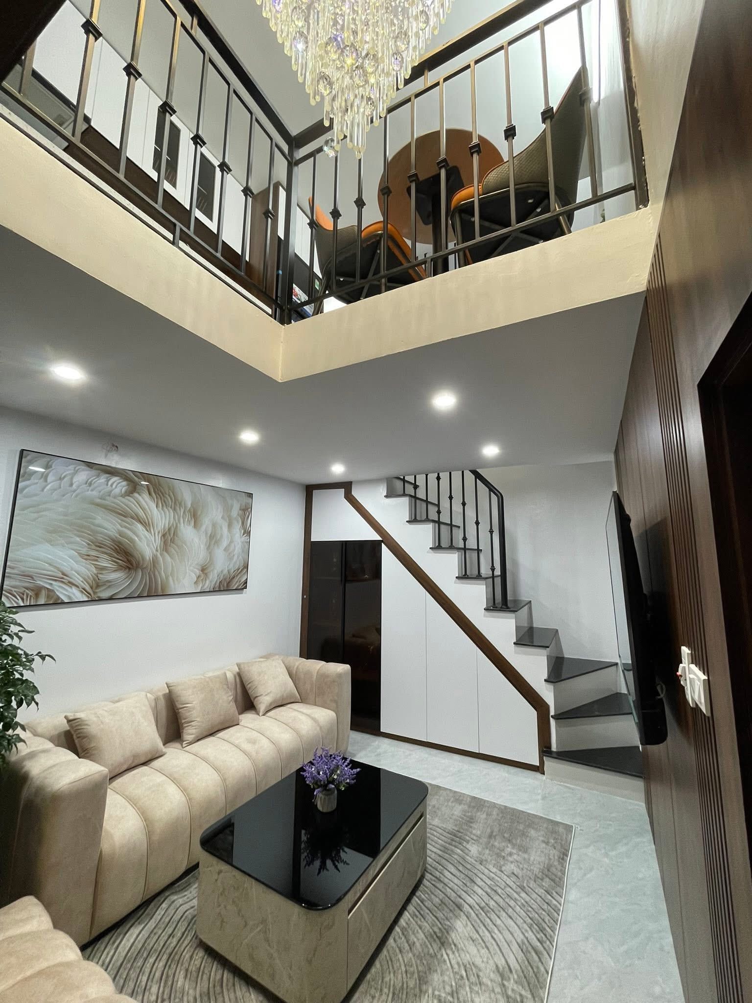 Bán nhà 6 tầng mới tinh, gần phố Tây Sơn, 22m2, giá nhỉnh 6 tỷ