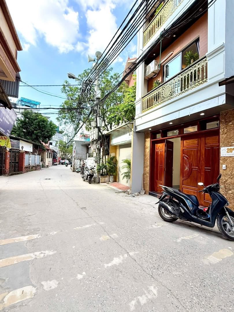 Nhà 5 tầng thang máy mặt ngõ kinh doanh, ô tô tránh, 2 thoáng trước sau tại Hoàng Mai