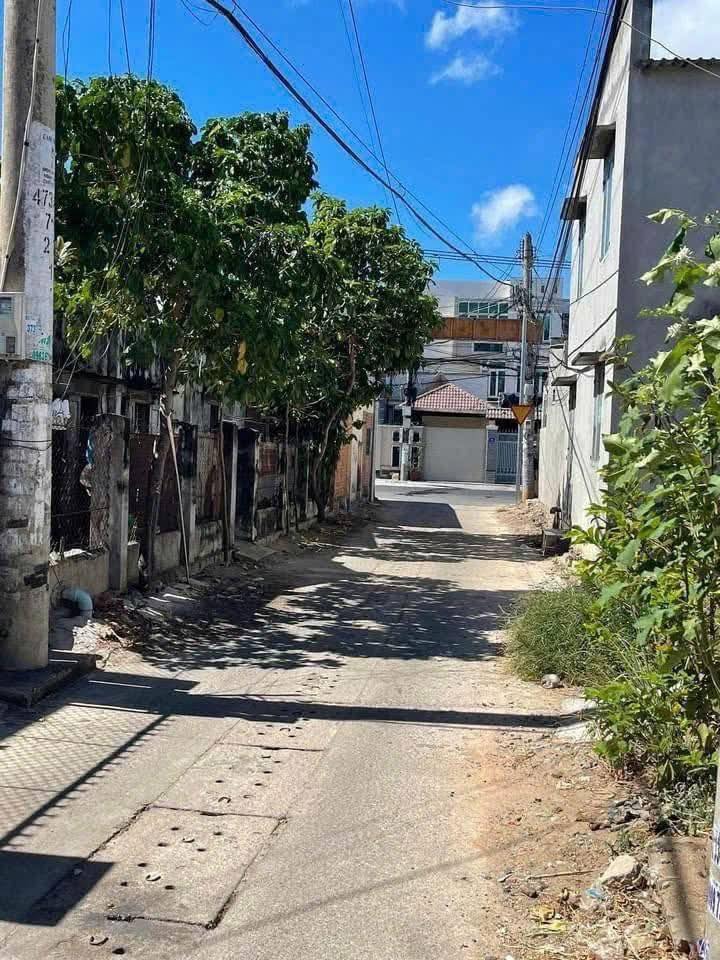 Bán đất thị trấn Long Điền, 437m2, hướng Đông Nam, giá 2,65 tỷ