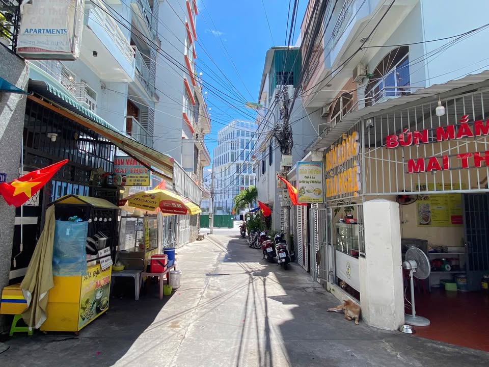 Bán nhà căn góc hẻm Ngô Quyền, Nha Trang - Gần biển, trung tâm hành chính