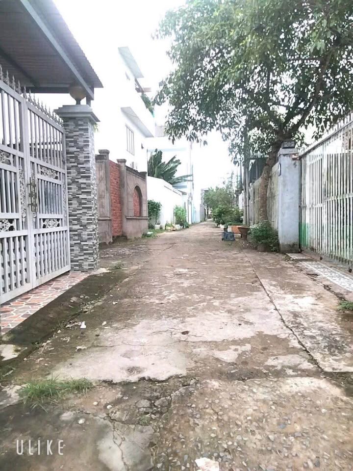 Đất góc xịn sò, hai mặt tiền, giá hời Bến Tre