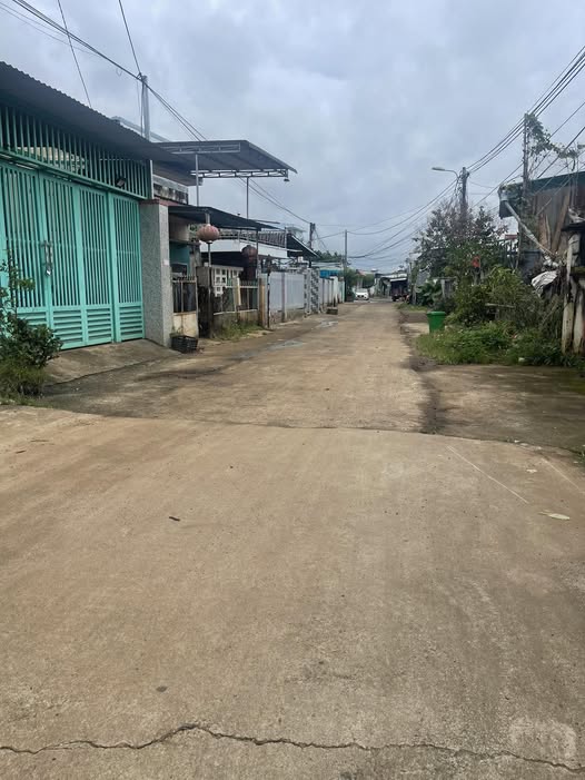 Đất 5x34m Phạm Văn Đồng, sổ hồng riêng, 2.35 tỷ