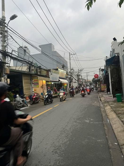 Nhà mặt tiền Hiệp Thành 17, 5mx24m, 7,89 tỷ, Quận 12, hời hơn cả mơ