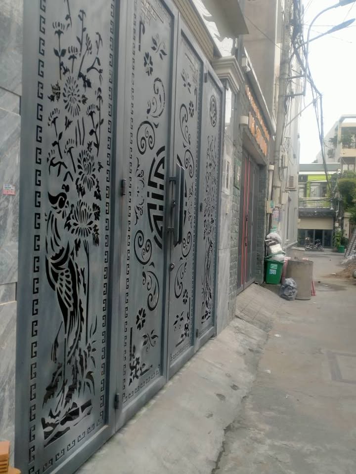 Nhà 3 tầng 4 ngủ, 50m² tại Quận 9, chỉ nhỉnh 6.6 tỷ - Sổ hồng riêng, sẵn sàng đón chủ mới