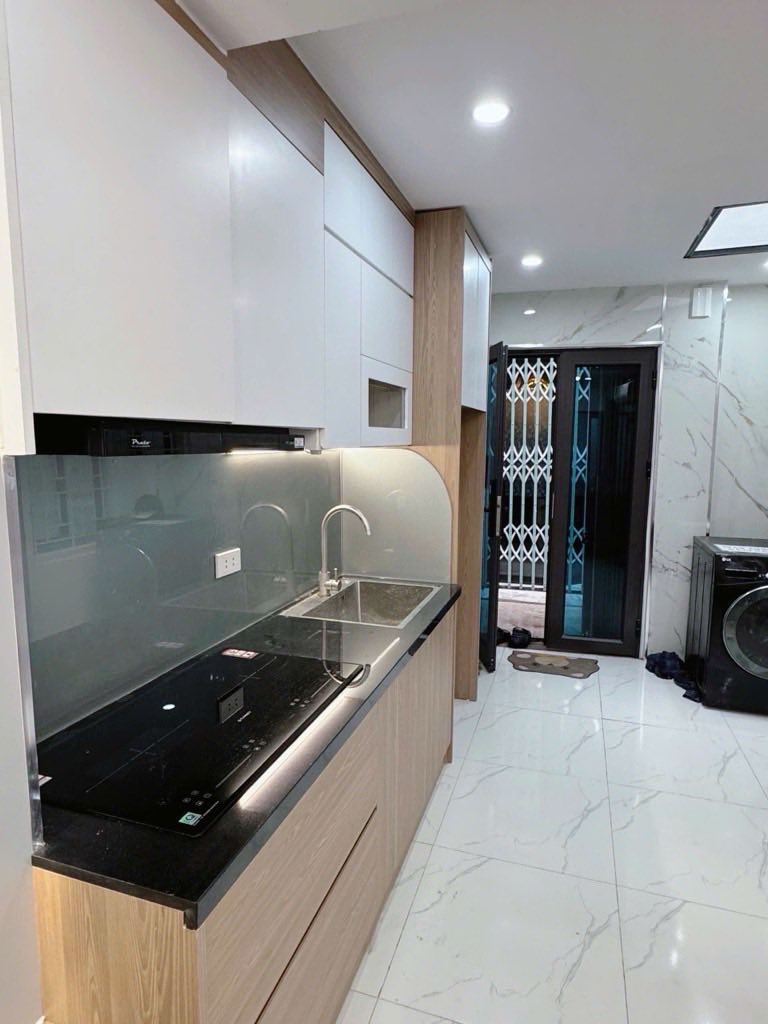 Nhà tập thể tầng 1 Đống Đa - Ô tô vào tận cửa