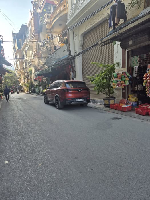 Nhà tập thể tầng 1 Trương Định kinh doanh đắc lộc, ô tô tránh, dòng tiền khủng