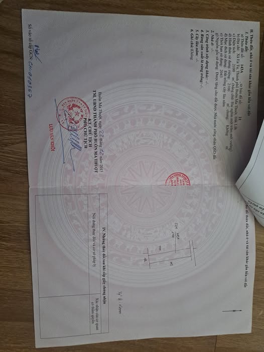 Bán nhanh lô đất nông nghiệp rộng rãi 2.100m2, tọa lạc ngay sát khu dân cư sầm uất