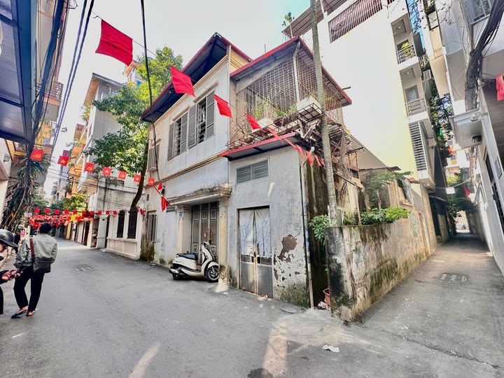 Đất Xuân Đỉnh lô góc 2 thoáng, ô tô 7 chỗ vào tận nơi, xây khách sạn ầm ầm