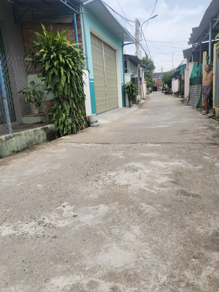 Đất vàng góc siêu xinh, tách 2 sổ, xe tải vi vu!