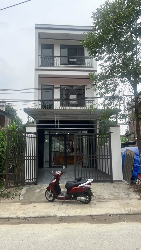 Nhà 3 tầng mặt đường Trần Phú, hơn 2 tỷ full nội thất, sẵn ở ngay