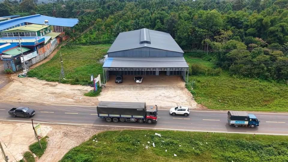 Bán đất tặng nhà kho sầu riêng 1.384m2, mặt tiền Quốc lộ 26, Đắk Lắk - Giá 13 tỷ