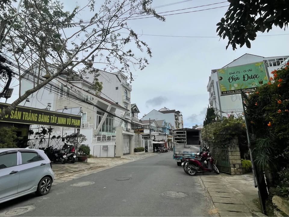 Đất vàng 2 mặt tiền đường nhựa, gần chợ Nam Thiên, Đà Lạt, cơ hội kinh doanh đỉnh