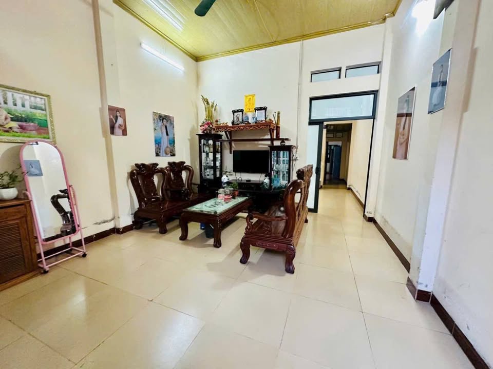 Nhà cấp 4 đẹp như mơ, vị trí vàng trung tâm Lào Cai