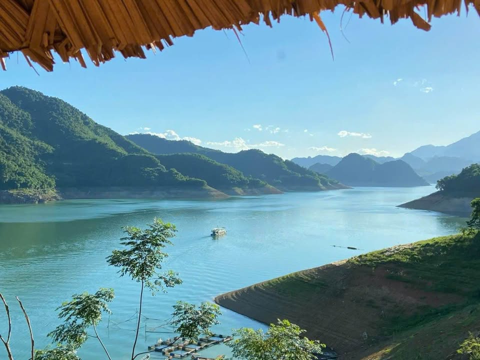 Tọa lạc tại Bích Trụ, thành phố Hòa Bình, tỉnh Phú Thọ, một kiệt tác đất đai rộng gần 1 hecta đang chờ chủ nhân xứng tầm