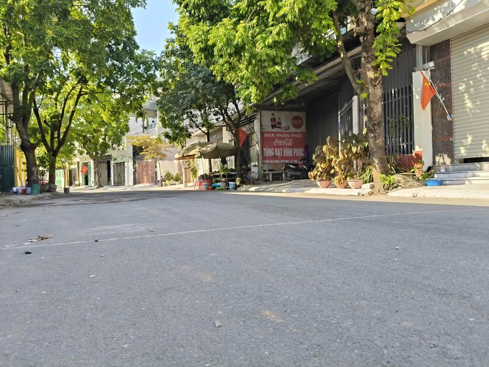 Lô đất vuông vắn, mặt tiền rộng tại Làng Tiến – Hội Hợp