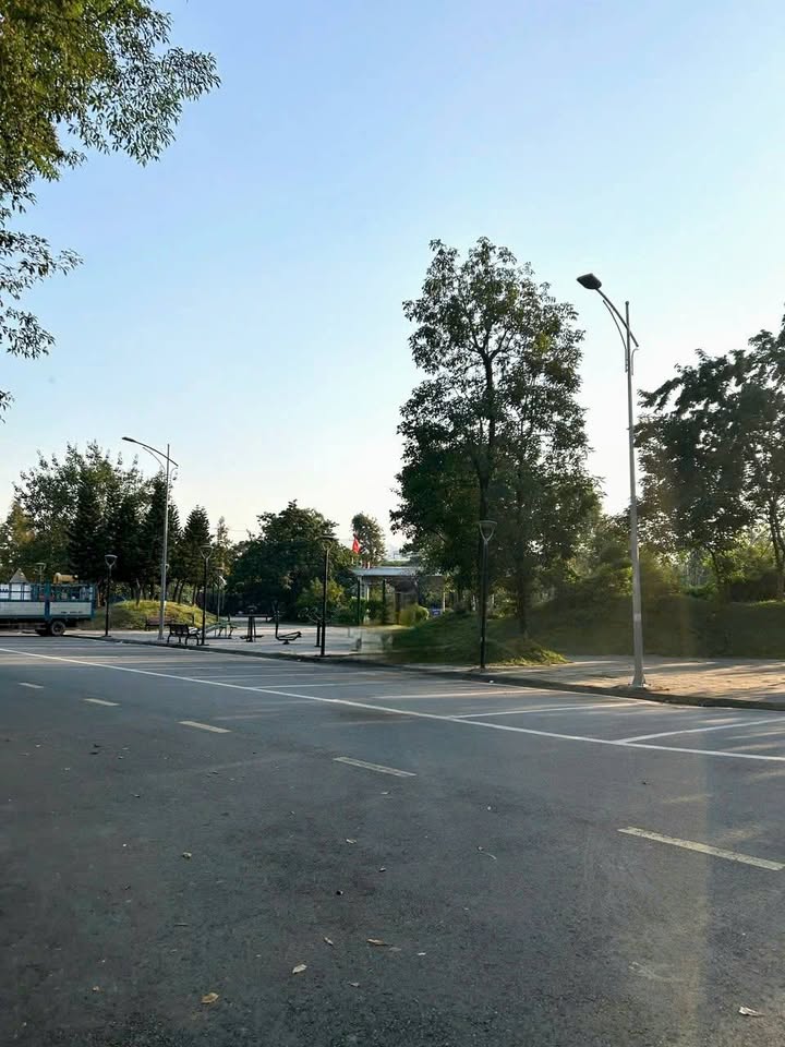 Nhà 3 tầng Zen Village, đẹp như mơ, giá hời như mơ