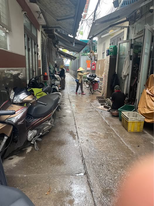 Siêu phẩm nhà 3 tầng trên đường Lê Duẩn, Đà Nẵng, vừa ở vừa cho thuê, 50m ra phố kinh doanh sầm uất