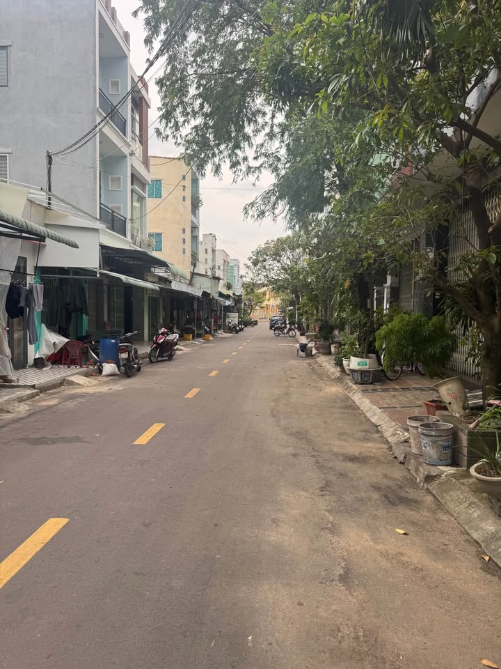 Bán nhà mặt tiền Quy Nhơn, mê lỡ xây homestay, nội thất khỏi chê