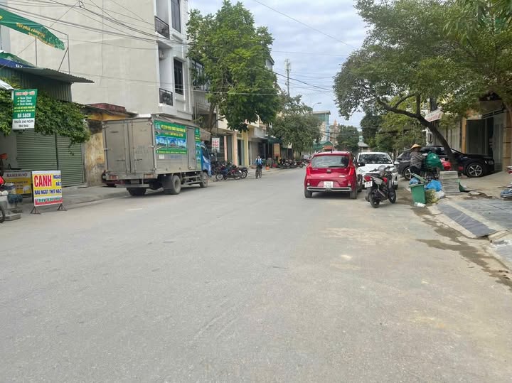 Bán đất Trần Bình Trọng, Quảng Hưng - 110m² hướng Tây Nam, giá 4.3 tỷ