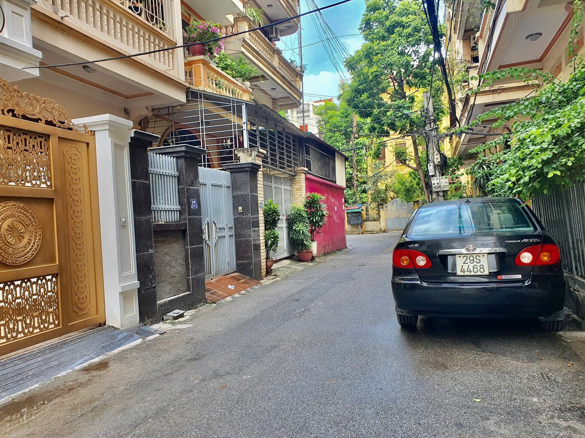 Nhà Kim Chung, 35m2, 4 tầng, ô tô đỗ cổng - giá 4.55 tỷ