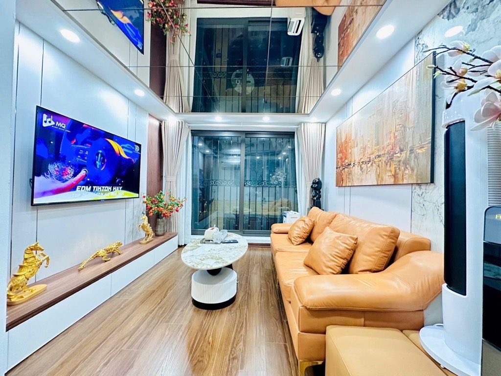 Nhà mới full nội thất Khương Trung, Thanh Xuân, gần công Viên Hồ, chỉ 6,39 tỷ