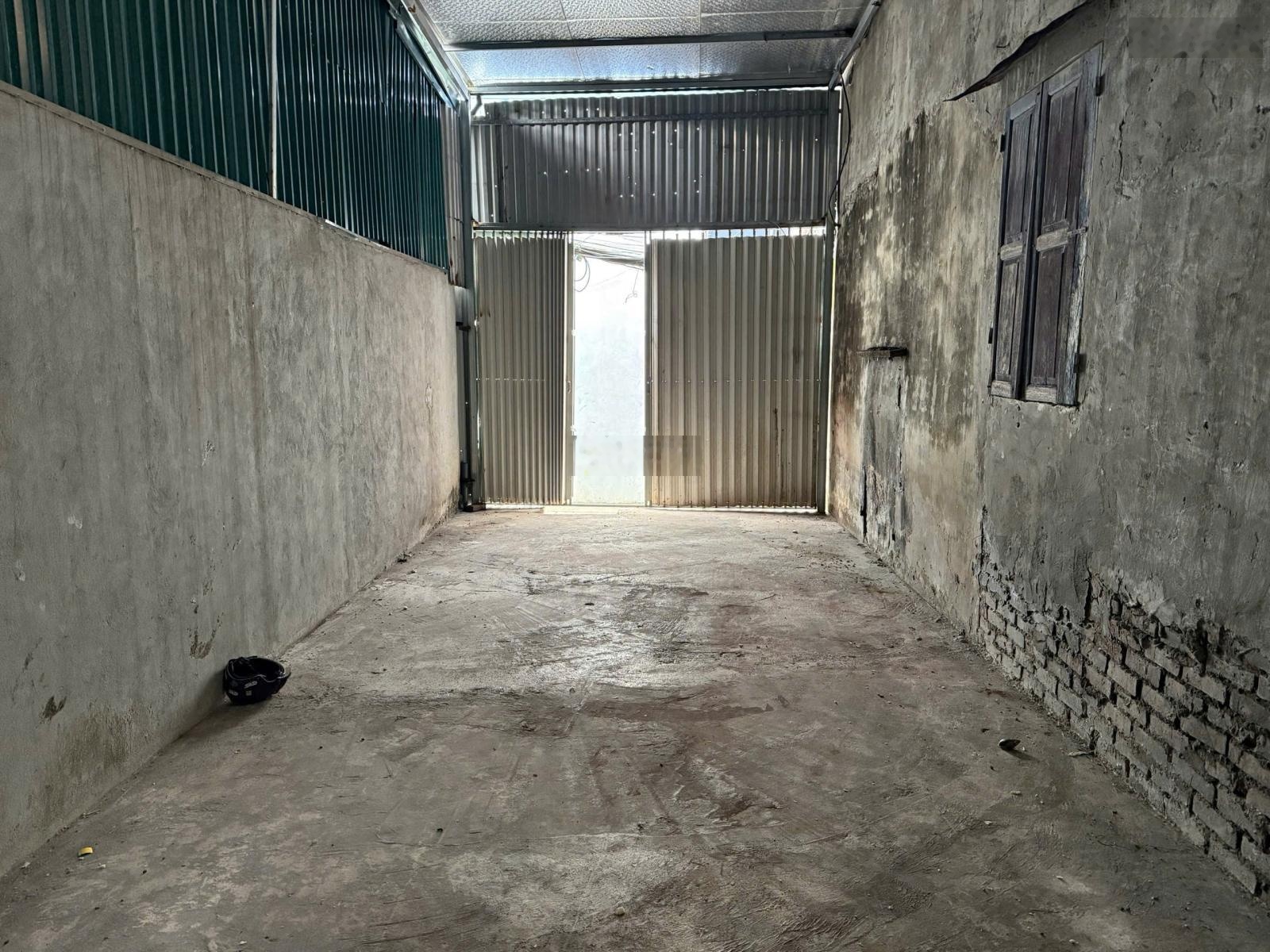 Bán nhà Nghi Tàm - Tây Hồ diện tích: 32m² đất ở đô thị, giá chỉ 3,55 tỷ (có thương lượng)