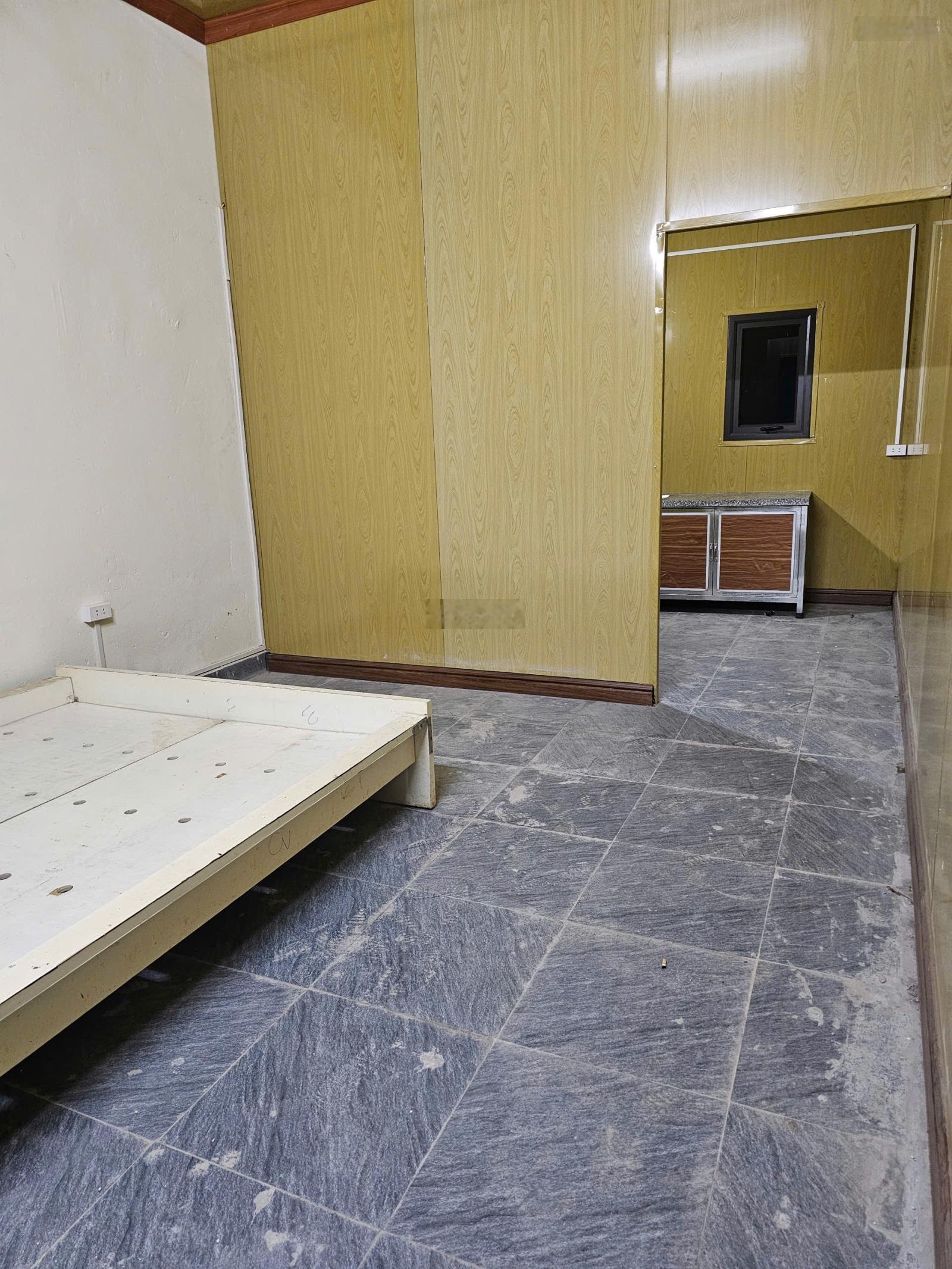 Cho thuê khu nhà cấp 4 - ở gia đình tại số 8/144C An Dương Vương (Làng Bến Bạc) đường vào đền Cô Bơ