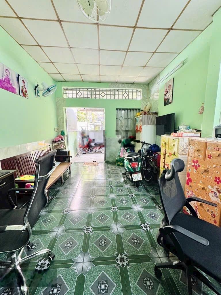 Nhà bán Nơ Trang Long Bình Thạnh. Nở hậu 65 m2 3 PN chủ chốt nhanh 4.95tỷ thích hợp xây mới