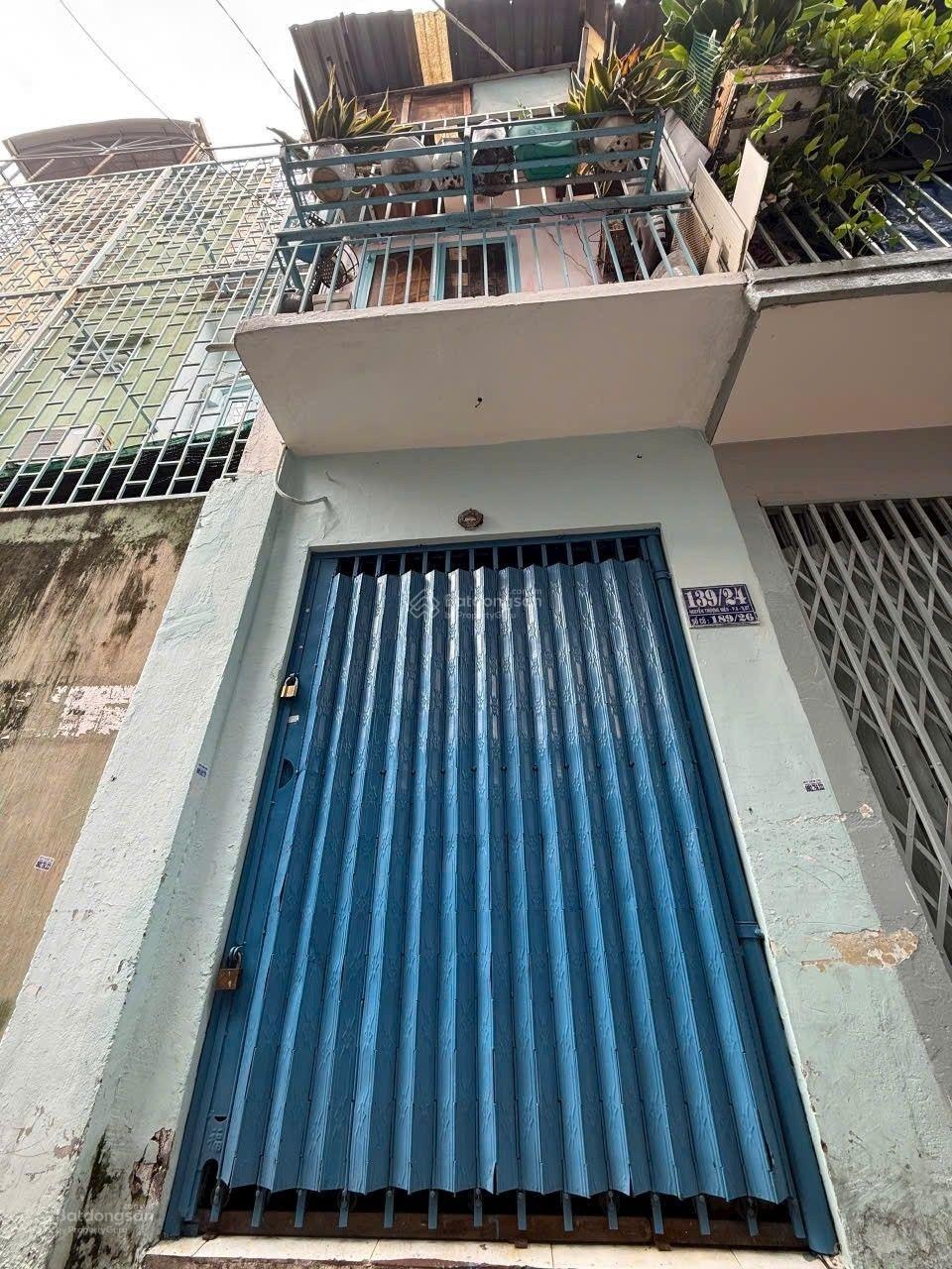 Hạ 200tr Bán nhanh nhà 2 mặt hẻm Nguyễn Thượng Hiền P6 Bình Thạnh, Có sổ hồng riêng