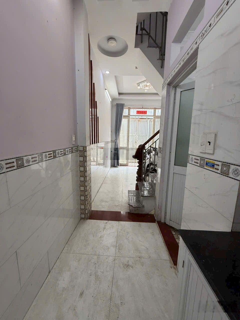 Bán nhà 4 Tầng Lý Thường Kiệt P4 GV. Gần chợ Gò Vấp thông Nguyễn Thái Sơn