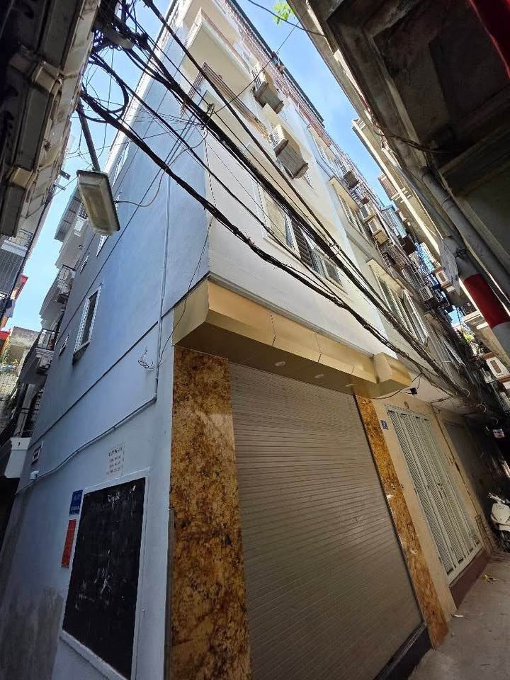 Nhà lô góc 5 tầng ngõ thông kinh doanh, Hoàng Mai, Hà Nội