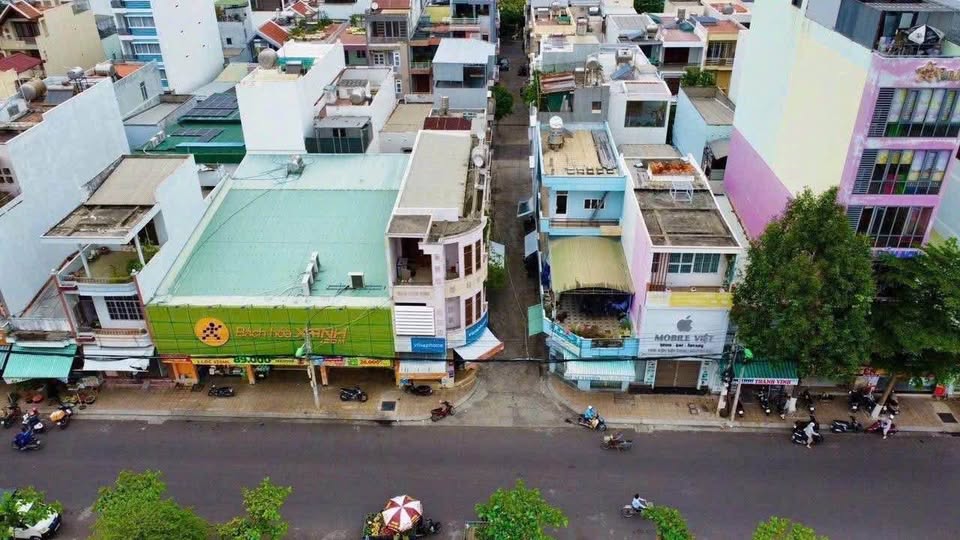Căn góc 2 mặt tiền Trường Sa 95.3m², 3 tầng, giá 15.5 tỷ, Nha Trang