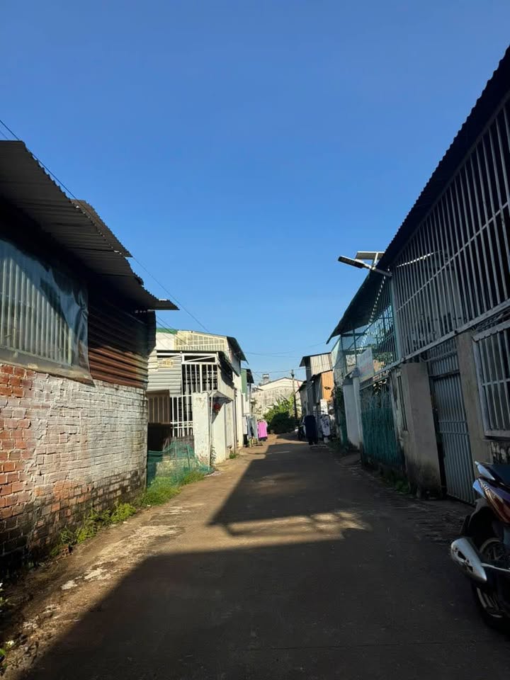 Bán mảnh đất vàng 85m2, hẻm ô tô Phạm Văn Đồng, Đắk Lắk, giá 1,2 tỷ